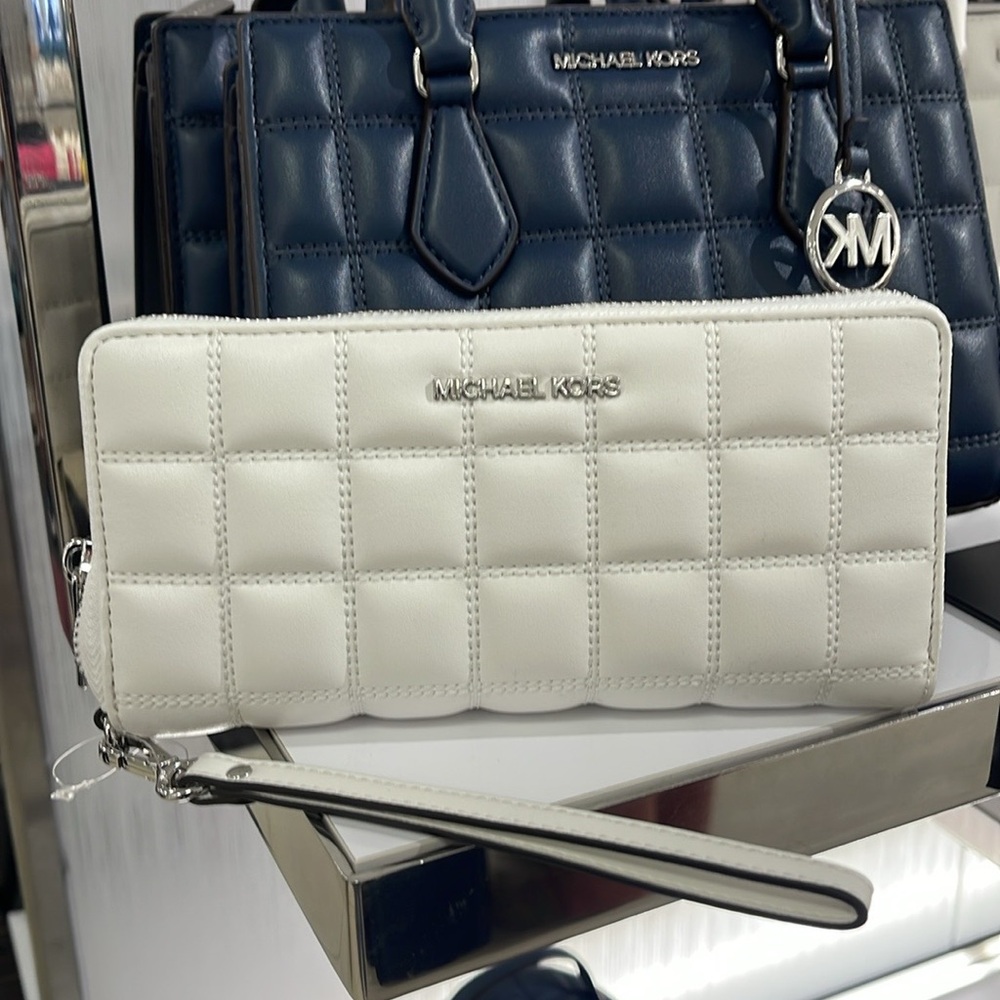 MICHAEL KORS Continental Wristlet Phone Case Wallet 
Optic White 
NWT - Picture 2 of 16